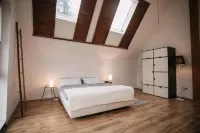 Own maisonette in idyllic location with balcony + free parking Hotels in Schwabach