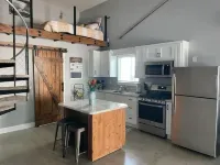 Doney Creek Studio Hotels in Lakehead-Lakeshore