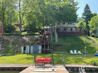 Port bay getaway! Spacious waterfront 4-bedroom house in welcoming Port Bay, NY