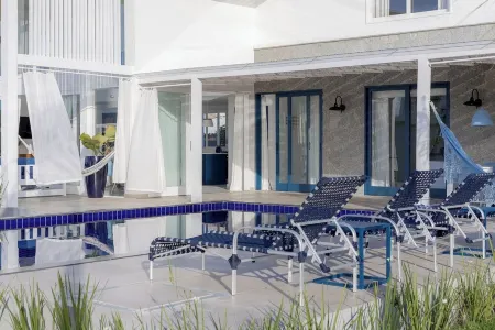 Portopiccolo Blue. Super cozy beach house. We accept animals.