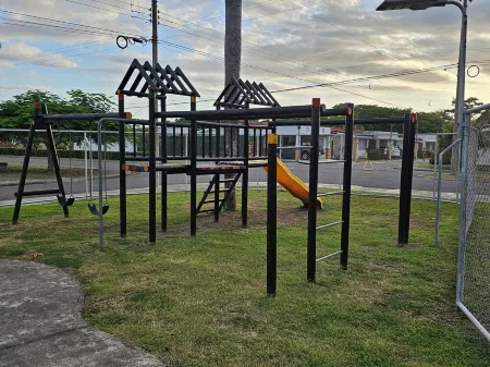 Beautiful Bejuco Beach House Just South of Jaco; Walk to Beach & Pools Отели в г. Бехуко