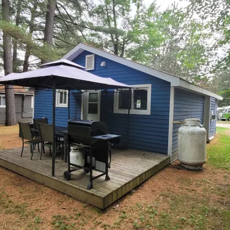Slipper Inn Cabin at Pine Ridge Park