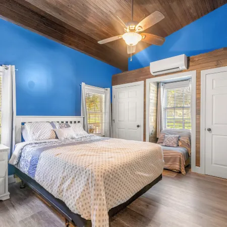 Tranquil Suite w/ Porch < 2 Mi to Cedar Lakes!