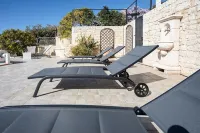 Superb 6 Bedroom Villa, Sea View, Swimming Pool & Pétanque, 5mn from the Beach Hotels in Lumio