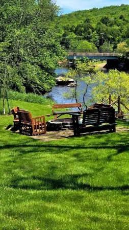 Charming 2-bedroom cottage with AC, WiFi in serene Lake wallenpaupackview access