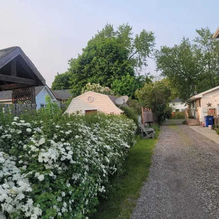 3 bed Traditional Style peaceful house near Downtown Chatham