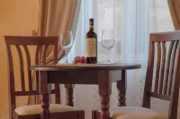 "COUNT FERNANDO" Suite