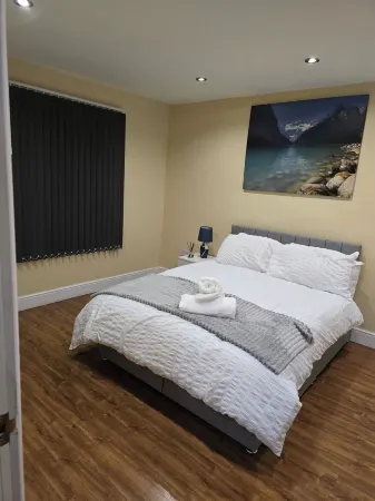 Luxury Apartment in Walsall Town Centre Отели в г. Уолсолл