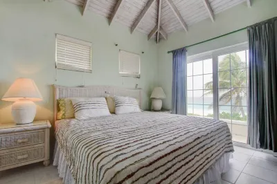 Bullens Bluff Beachfront Home Hotels in 