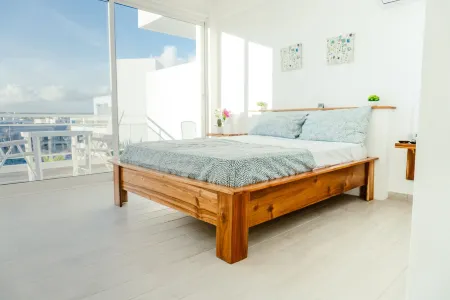 Bayazul 307B terrace with beach view !