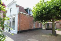 Cozy apartment in center of Yerseke Hotels in Yerseke