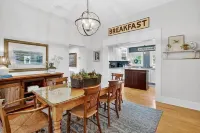 2BR COTTAGE IN SANFORD HISTORIC DISTRICT