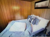 Charming 2-Bedroom Cottage Lake Property with Kayaks Firepit and Great Fishing!