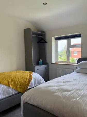 Family home close to Lulworth Cove, Durdle Door, The Tank Musuem & Monkey World Отели рядом с достопримечательностью «Замок Корф»