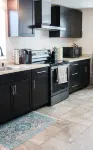 Entire Home- 2 King Beds, Close to Zion, Pet Friendly