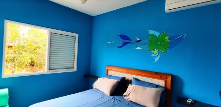 Comfortable rooms complete with minibar. Kitchen and swimming pool in the residence.