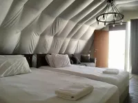 Charming barn in RAK. Rustic charm, modern comfort. Book now! Hotel di Ras Al Khaimah