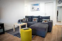 Charming room in shared apartment Cergy center