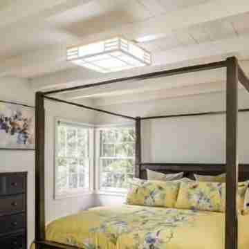 Golden Rectangle Carmel By The Sea home walking distance to Beach & Restaurants Rooms