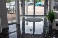 Luxury 1BR Flat Near Heathrow Airport Hotel a Hayes