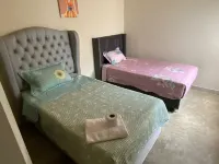 Beach house with 4 bedrooms for 12, Wi-Fi, and AC Hotels in 