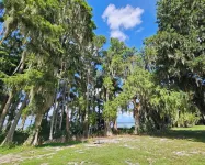 Charming Lake Front Apartment
