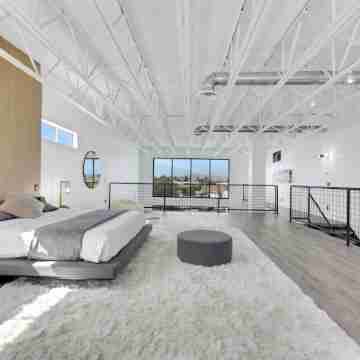 Luxury Villa 10 minutes from the Strip Rooms