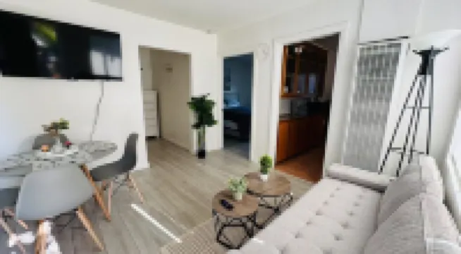 10 minutes to beach from 754A 9th St, All Inclusive Coastal Town of San Pedro CA