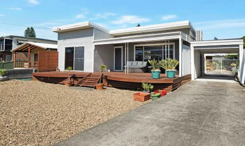 beach baby Hotels in Broulee