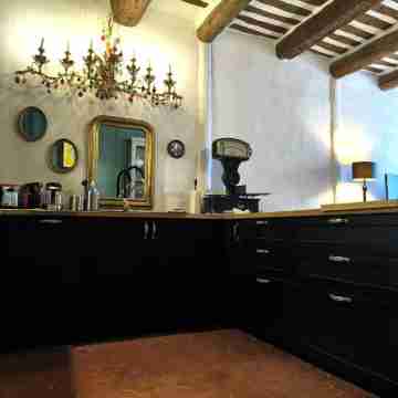 Armance, charming air-conditioned apartment in the heart of town. Dining/Meeting Rooms