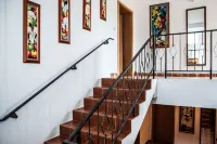 Family style villa, close to the beach with private pool Hotel a Neptun