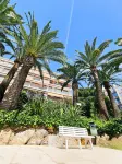 Home2Sea - Studio Cabin, Pool, Garden, 2 Adults + 3 Children