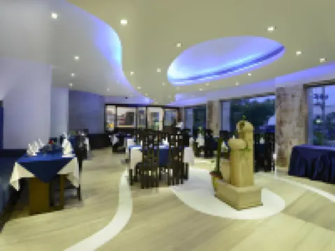 Hotel Taj Resorts Hotels in Agra