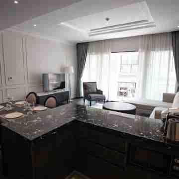 My fully equipped Luxury Apartment with airport pickup Others