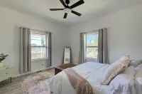 Charming 3 bdrm, 2 ba house with fence centrally located to everything, I85, I26