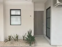 Peaceful Retreat in a Gated Community, walk to the beach! Golf Course on sight! Hotels in Tambor