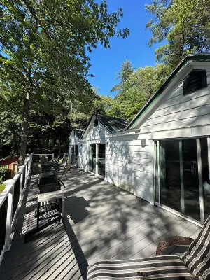 Relax on Dock - Lake George Home