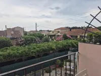 Appart. in village bordering Argeles s/ mer and its beaches near Collioure. Các khách sạn ở Saint-André