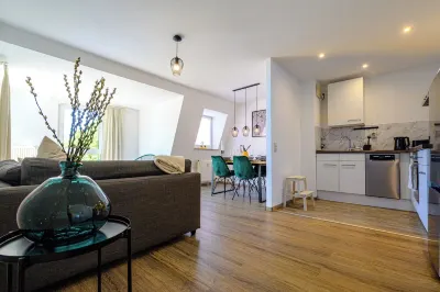 Vacation apartment with sunny balcony & parking space Lidl附近的飯店