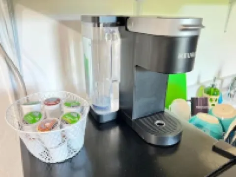 Private and Quiet Studio w/Kitchenette + W/D, Long Stay Ready w/ All Amenities