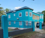 Summaz Oasis- Cozy 2-bedroom apartment with WiFi, AC in charming Santa Cruz Hotel a 