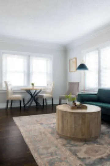 Elegant/Entire Unit/1 Bedroom