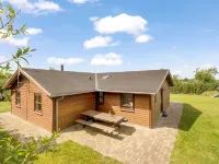"Yngve" - 3.5km from the sea - 3-Star