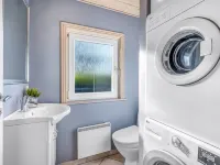 "Efka" - 600m to the Fjord