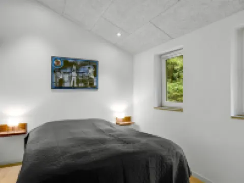 "Vicente" - 14km to the Fjord Hotels in Ars