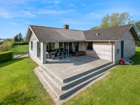 "Fridoline" - 450m from the sea