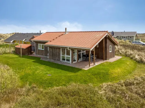 "Hughe" - 200m from the Sea Hotels in Frostrup