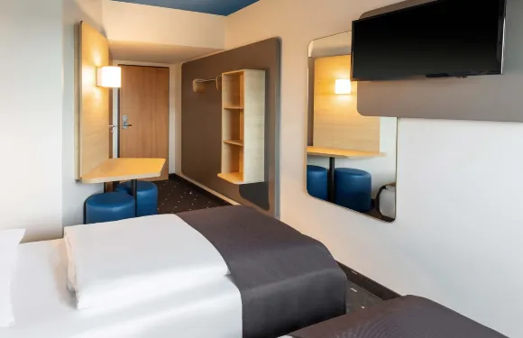 法蘭克福哈恩機場B&B酒店