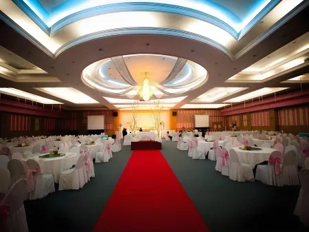 River Hotel The Budget Отели рядом с достопримечательностью «Computer Center Silapakorn University»