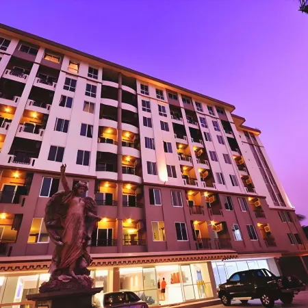 The Airport Greenery Hotel Отели рядом с достопримечательностью «Дальневосточный университет»